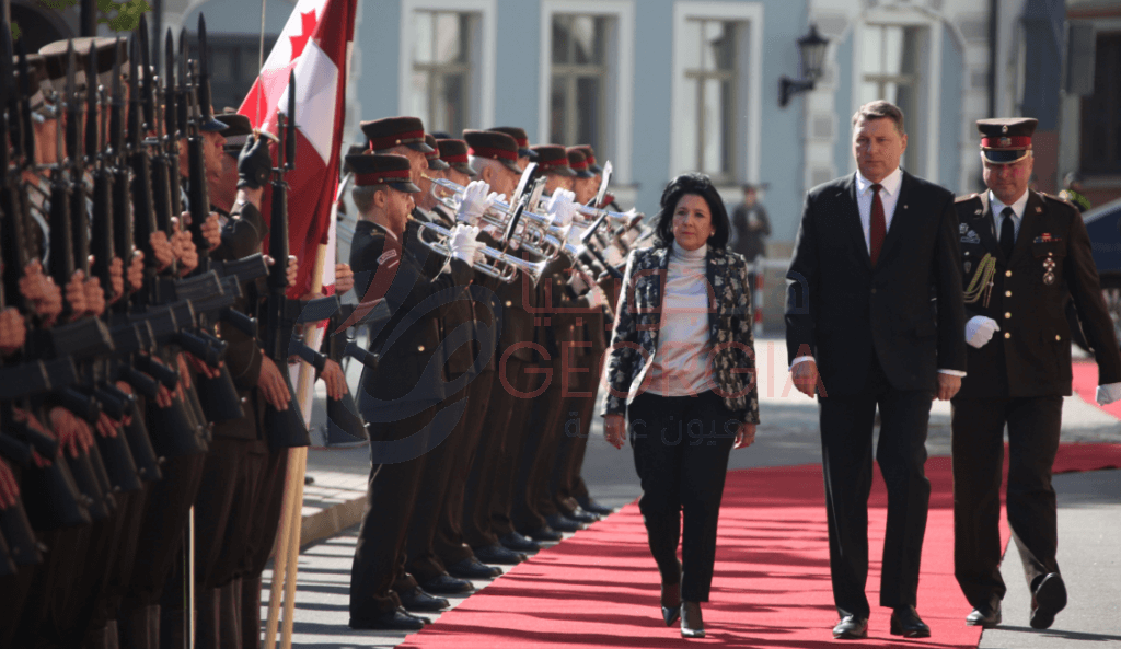 الاستقبال الرسمي بالقصر الرئاسي في لاتفيا
