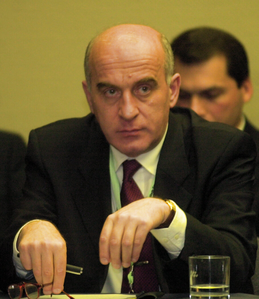وزير خارجية جورجيا الأسبق إيراكلي ميناجارشفيلي