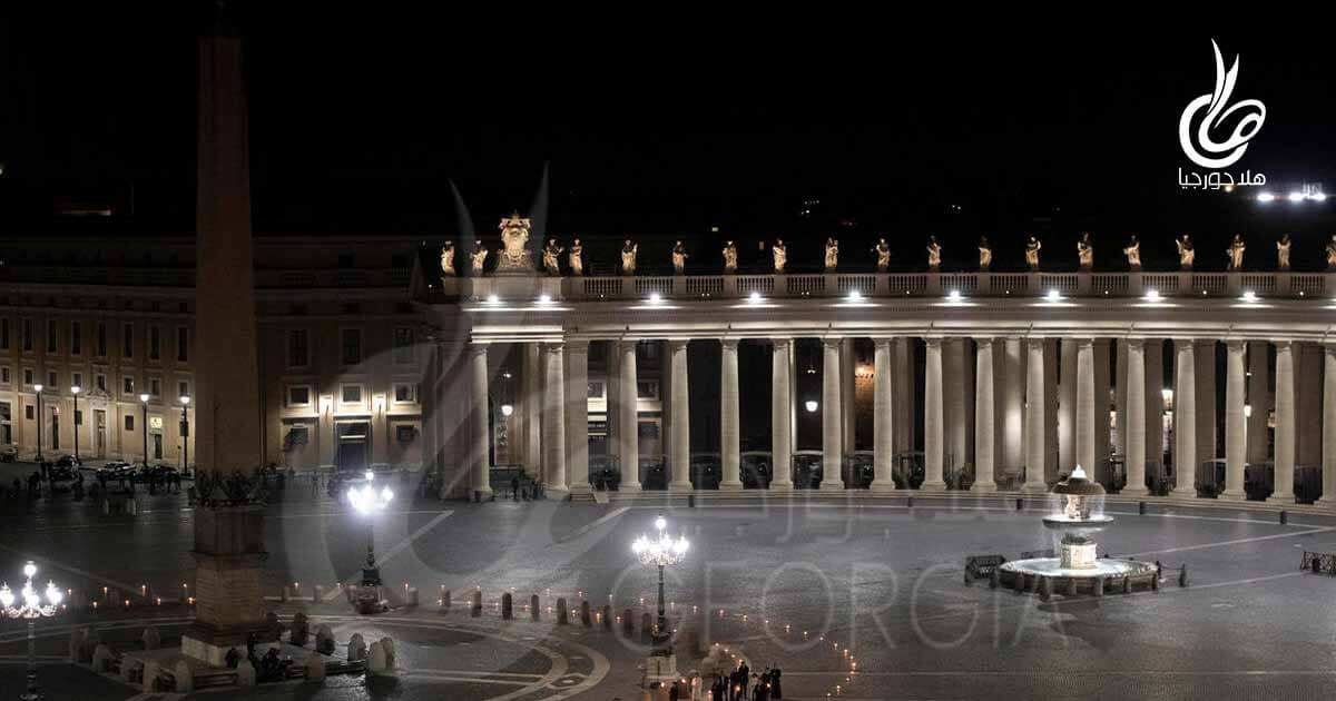 ساحة الكولوسيوم في الفاتيكان خالية في عيد الفصح بسبب كورونا