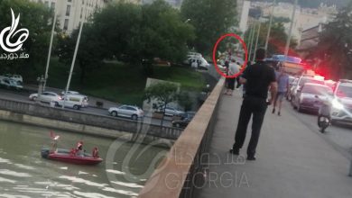 فتاة تهدد بالانتحار في تبليسي جورجيا