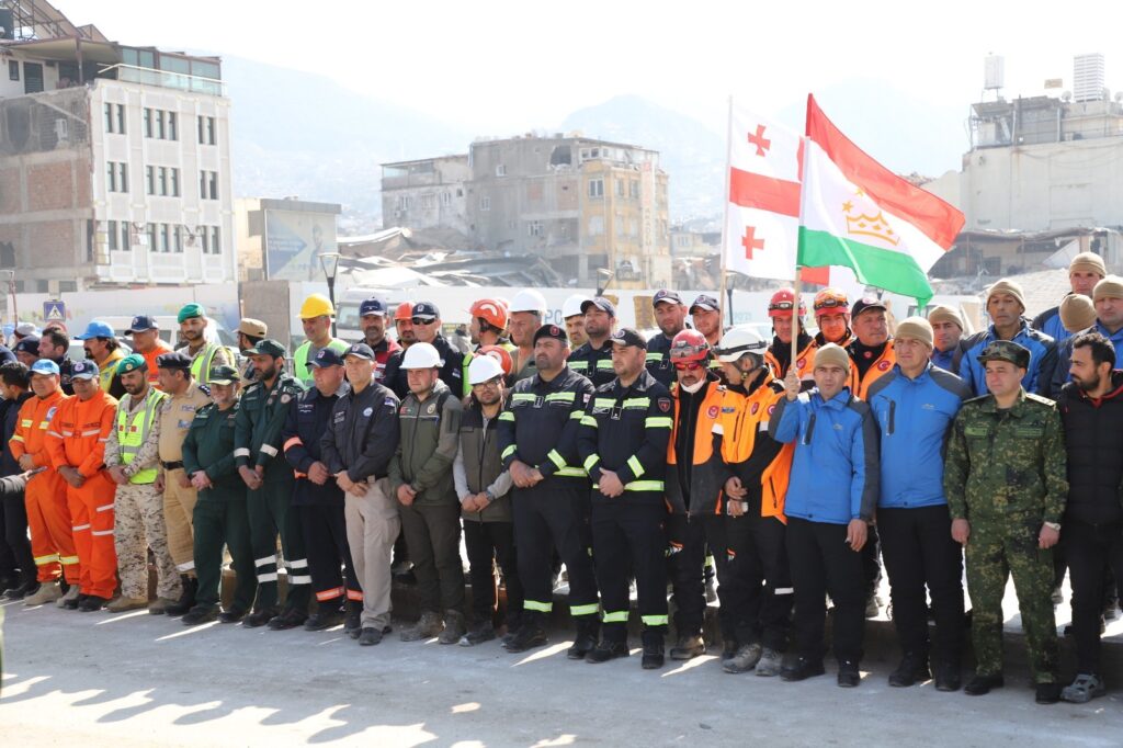 رئيس تركيا يشكر شخصياً أعضاء فريق الإنقاذ الجورجـي لمساهمتهم ودعمهـم في عمليات البحث والأنقـاذ في أعقـاب الزلـزال المدمــر 1