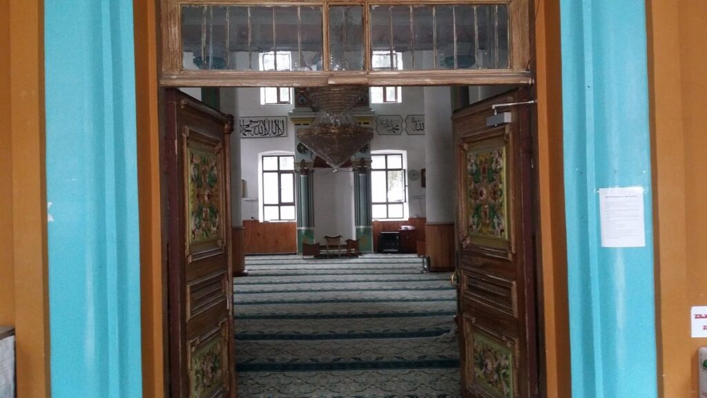 أشهر المساجد في جورجيا وأماكن وتاريخ إنشائها 9