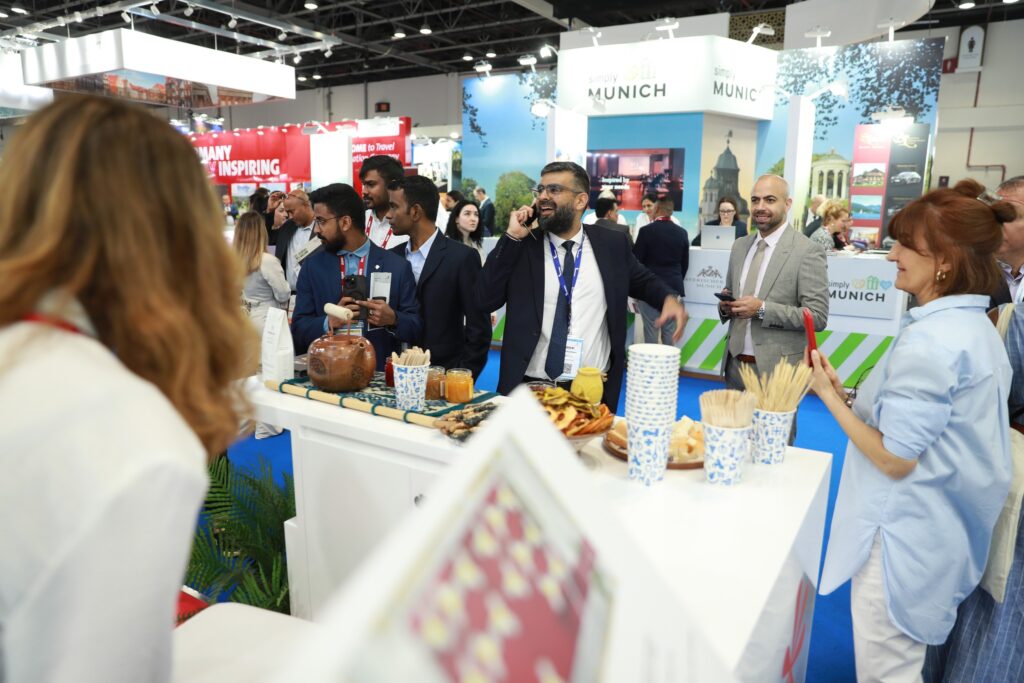 في إطار معرض دبي الدولي ATM Dubai 2023 ..يمثل جورجيا رئيس حكومة أدجارا والإدارة الوطنية للسياحة مع أكثر من 50 ممثلاً من القطاع الخاص  1