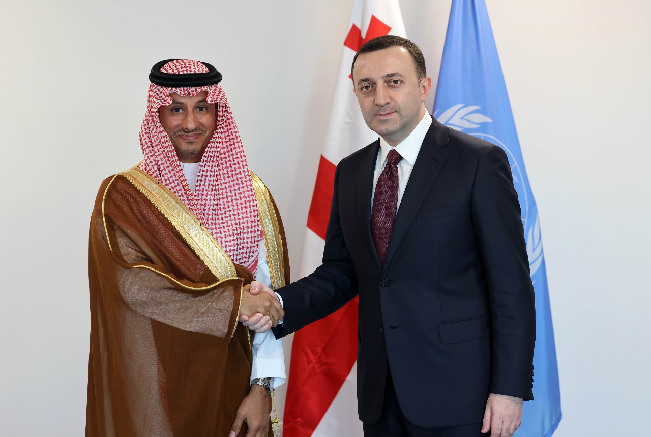 Social Media/ رئيس وزراء جورجيا يلتقي بوزير السياحة السعودي