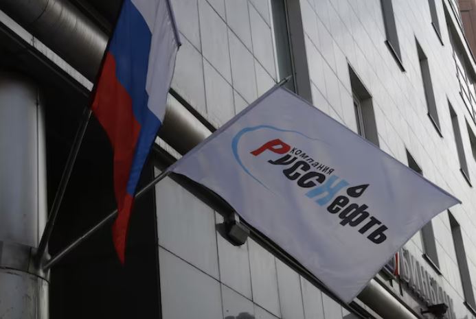 روسيا ترسل أول شحنة نفط إلى مصفاة جديدة في جورجيا