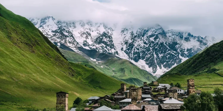 جورجيا تشهد نموًا بنسبة 7% في عدد الزوار الدوليين في الربع الثالث من عام 2025